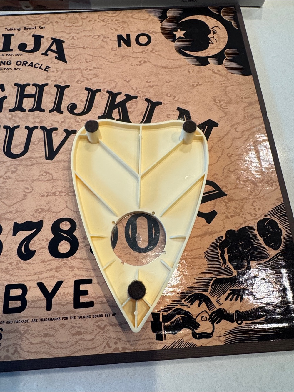Parker Brothers Ouija Board Game with Tan Planchette - Picture 5 of 9